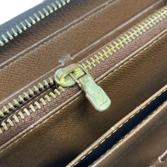LOUIS VUITTON Zippy Wallet Monogram Long Wallet 221-082825 - Picture 6 of 10
